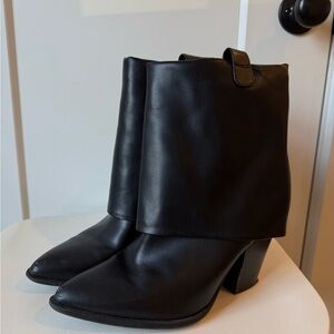 Steve Madden - Black Leather Ankle Boots
